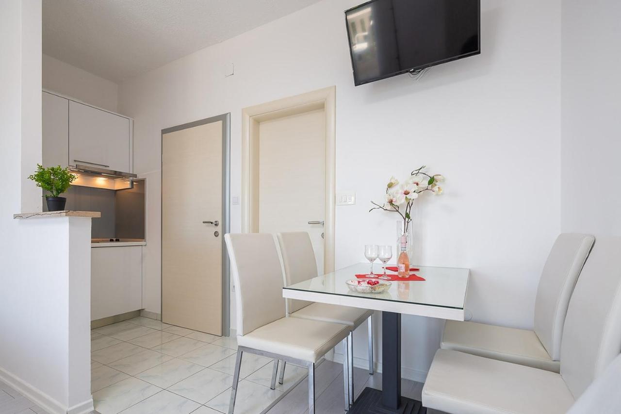 Apartmani Kastelancic Podstrana Ngoại thất bức ảnh